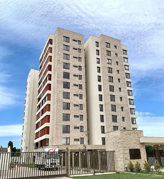 Instalaciónde EIFS en fachada del edificio Alerces II de Talca